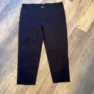 Athleta Capri leggings
